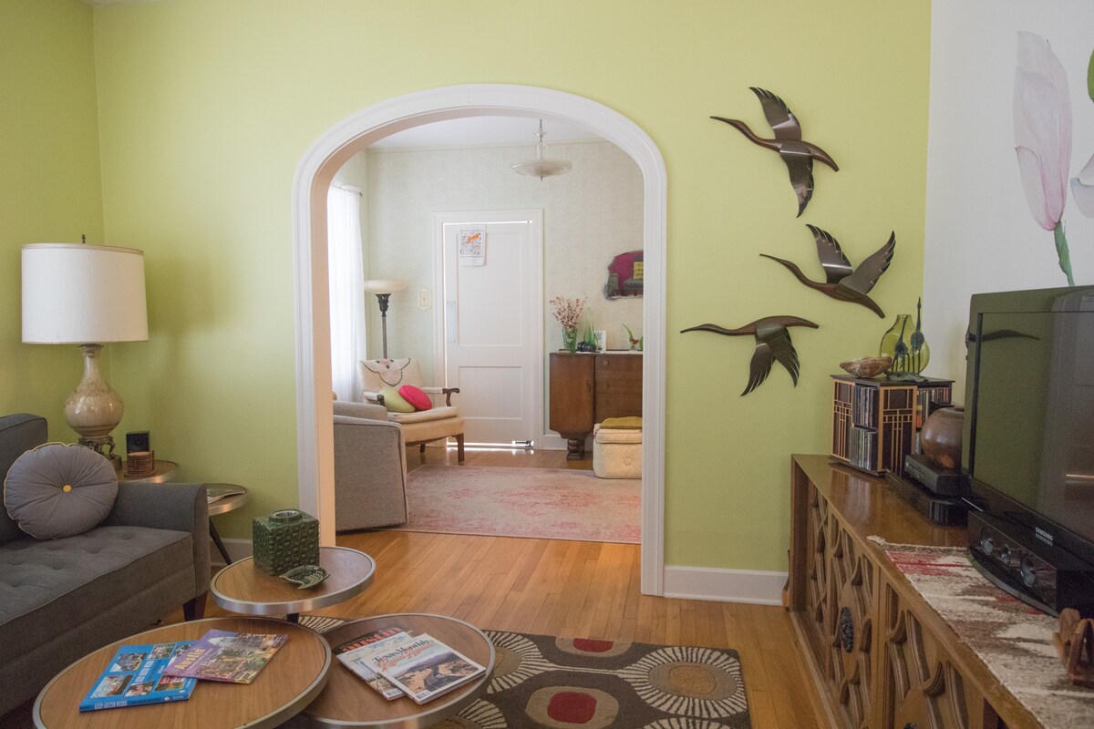 Charming Retro SOCO 2 Bedroom House