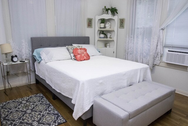 Charming Retro SOCO 2 Bedroom House