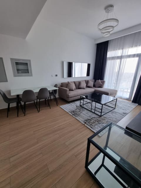 Top performing Airbnb: 2BHK Apartment Near Metro – Dubai 22.3 in Al Satwa