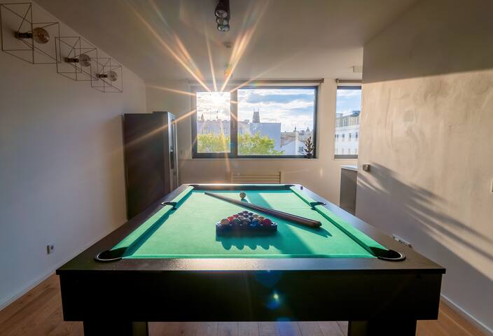 5BR+2Bath Old Town Industrial Penthouse, A/C gallery image 3