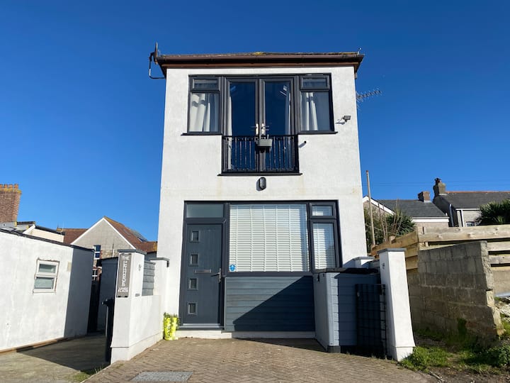 New Hidden Gem in Newquay Houses for Rent in Cornwall, England