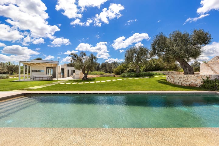 Villa Pietralunga by Perle di Puglia