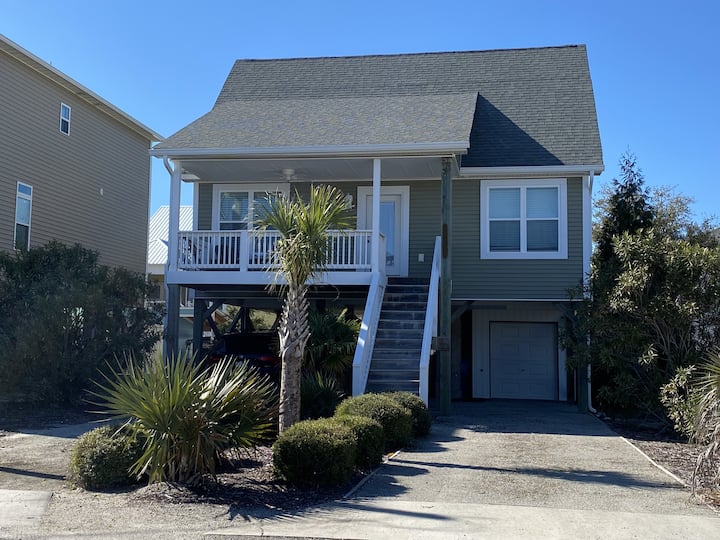 Heels in the Sand short walk to beach pet friendly Houses for Rent in