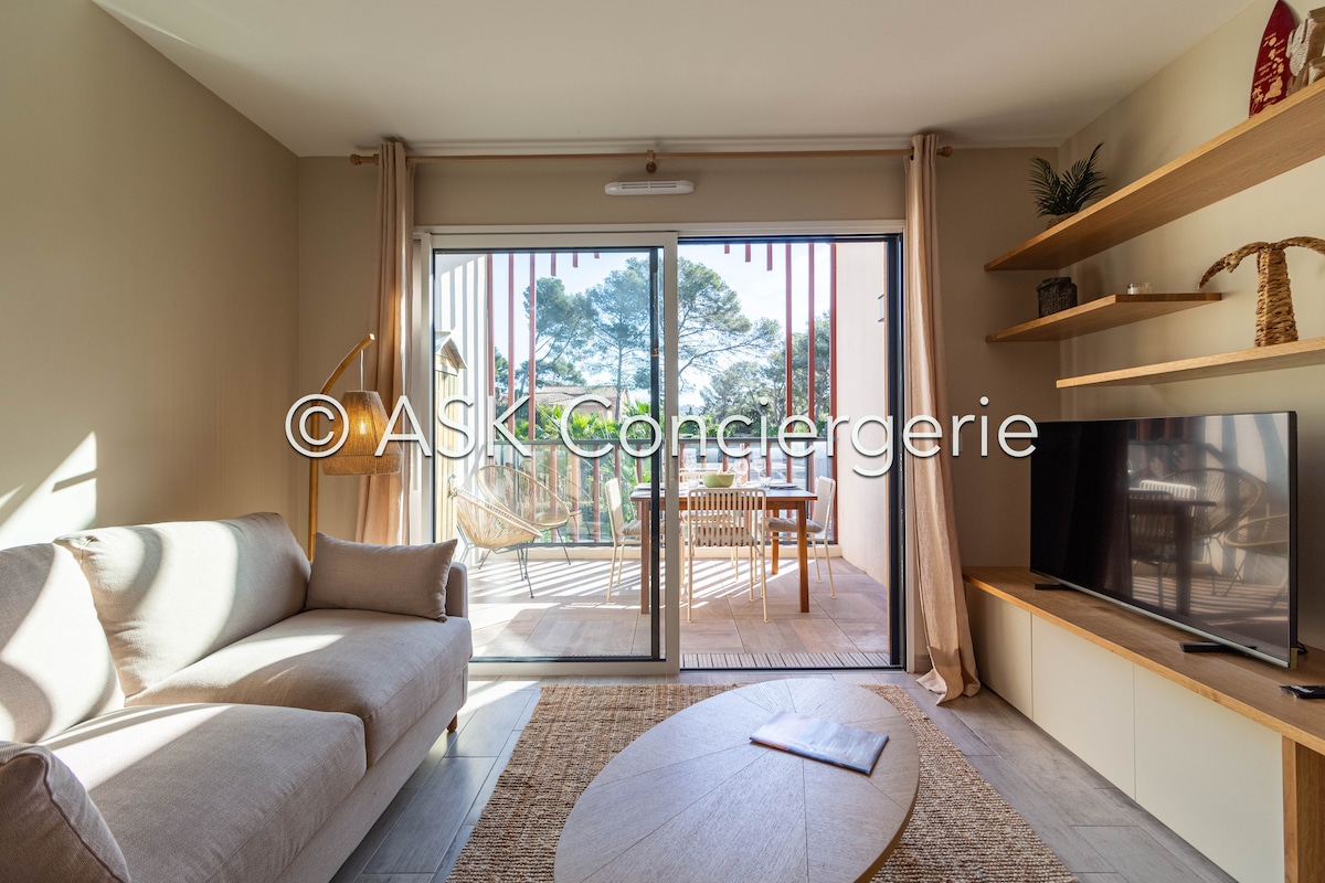 Airbnb performant: EDEN apartment, 500 m from the beach, pool and air conditioning à La Croix Valmer