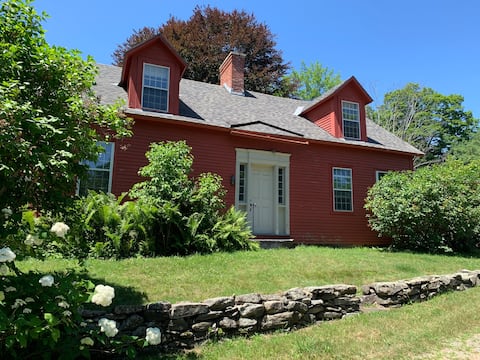 19th Century Farmhouse Retreat