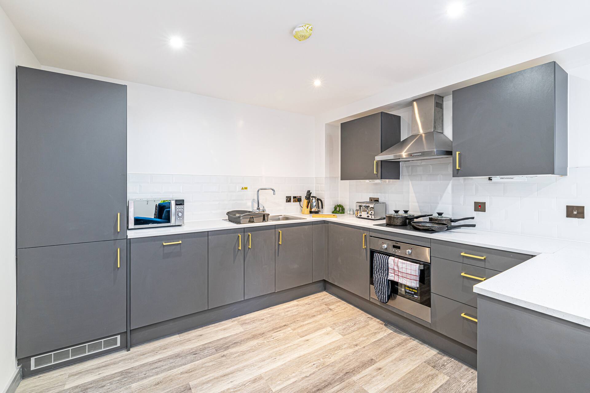 One Bedroom Apartment, King Zip Link - City Centre — photo 3