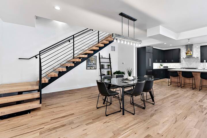 Modern new home in Park Hill with outdoor oasis gallery image 4