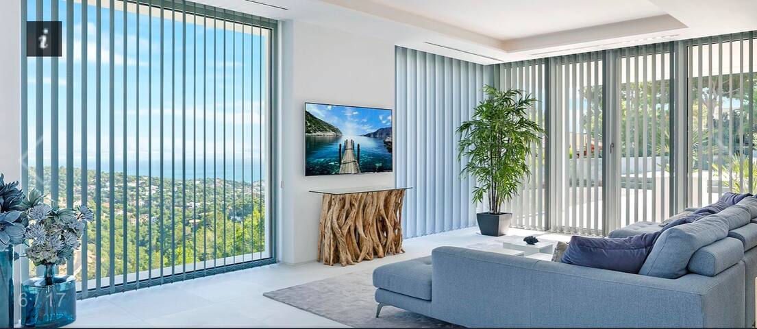 Dream villa gallery image 2