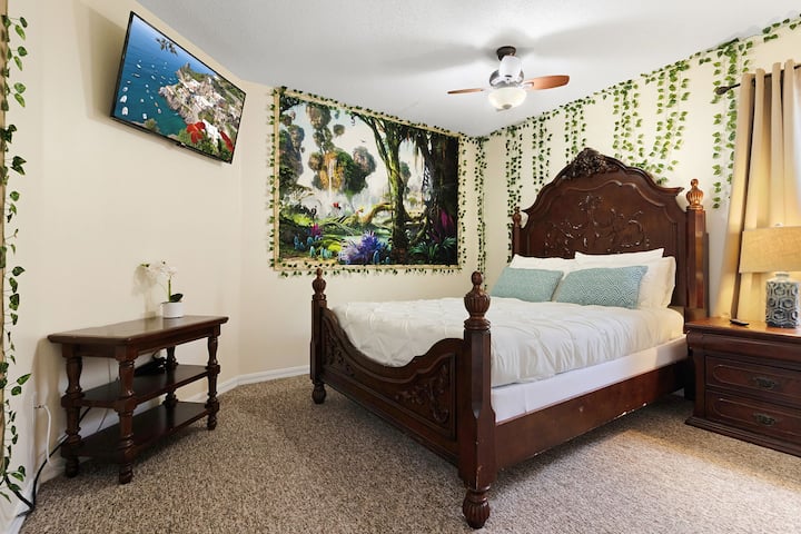 Avatar Bedroom - Queen Bed Upstairs