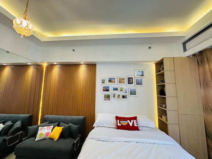 Homey Condo by the Bay (SM MOA, near Airport, CCP) Apartments for