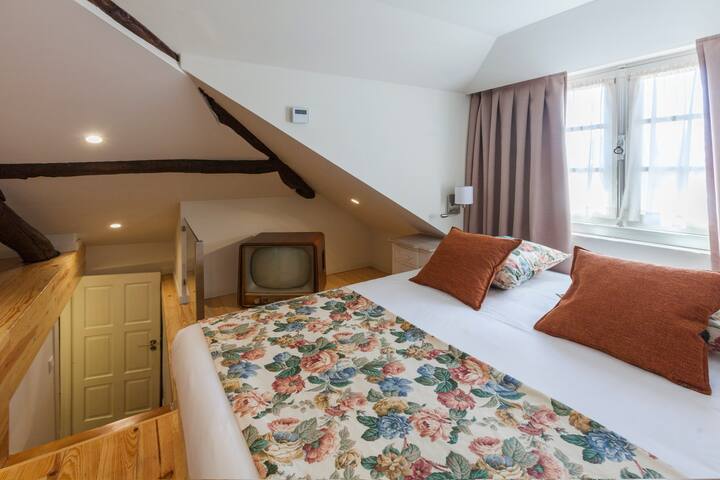 CASAS DO PORTO – Duplex Vintage House in Downtown gallery image 3