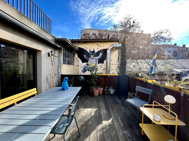 Loft contemporain avec terrasse gallery image 3