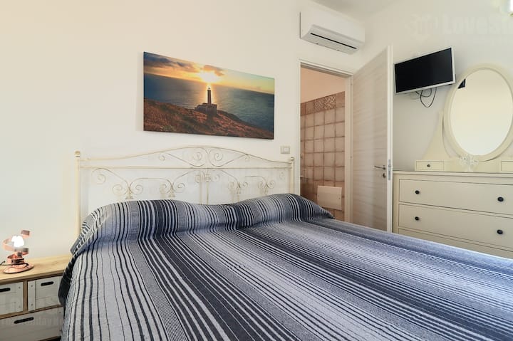 Schlafzimmer 6