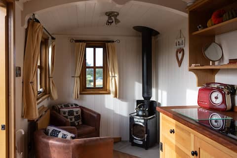 Popular Airbnb listing: Hillside Hut in Wyre
