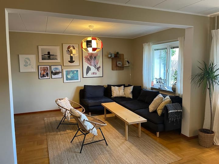 Rymligt Radhus I Enskede, 10 Min Från Stockholm - Stockholm
