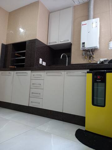 Amplo Apartamento renovado gallery image 5