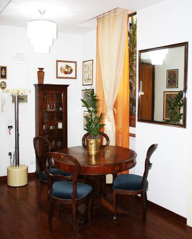 Colosseo Vintage Apartment gallery image 4