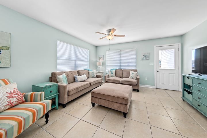 Easy Walk To Beach, Food & Fun | Family Stay - Orange Beach, AL
