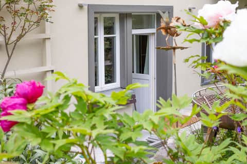 Popular Airbnb listing: Apartment with garden terrace in Konstanz