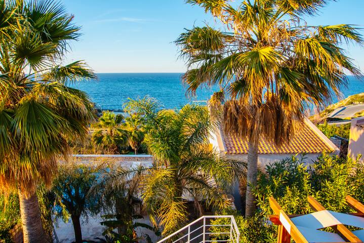 Kiki’s Villa – Striking view over the Cretan Sea. gallery image 5