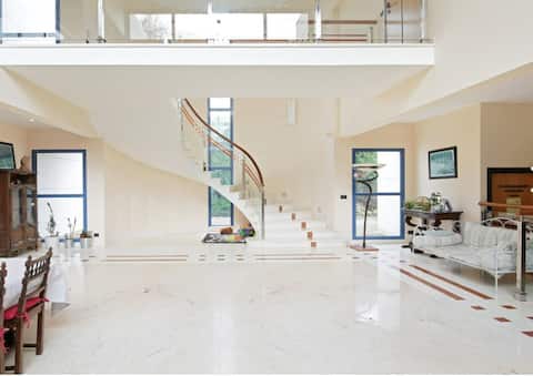Maison d'architecte - St Rémy l'Honoré