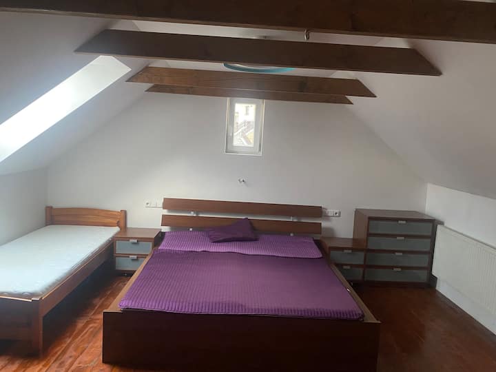 Dhomë gjumi 1