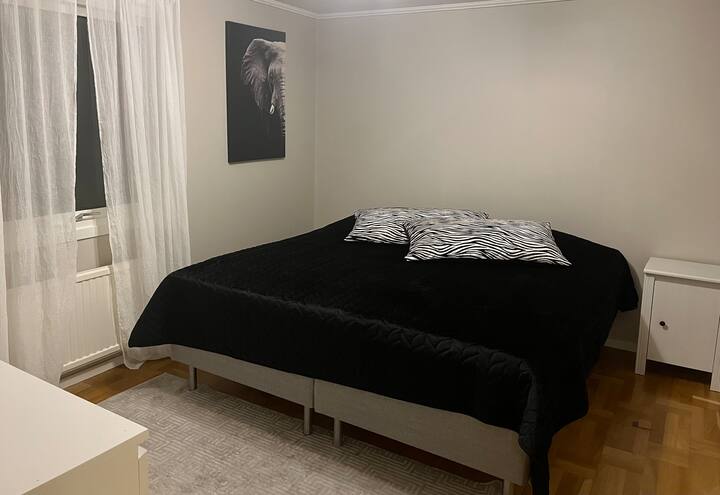 Საძინებელი 1. ორადგილიანი საწოლი 180x200