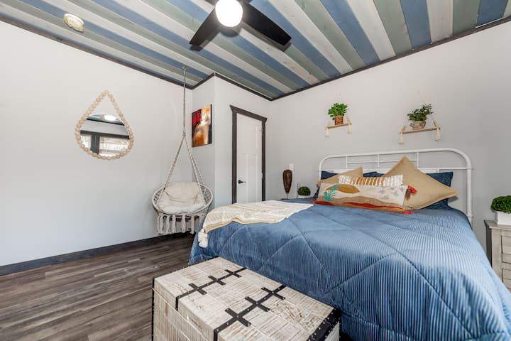 1st Floor Bedroom