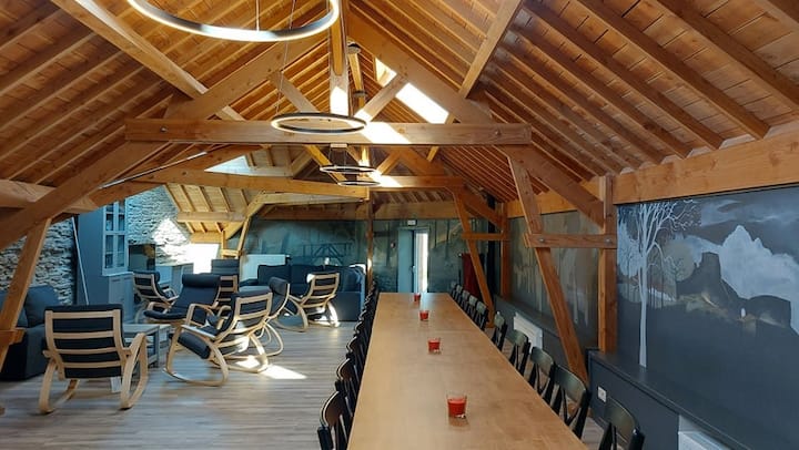 Sous le Charme - Large capacity rural gîte (16p)