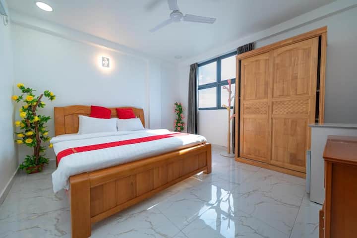 Prostrana privatna soba s pogledom na more i svim modernim sadržajima 