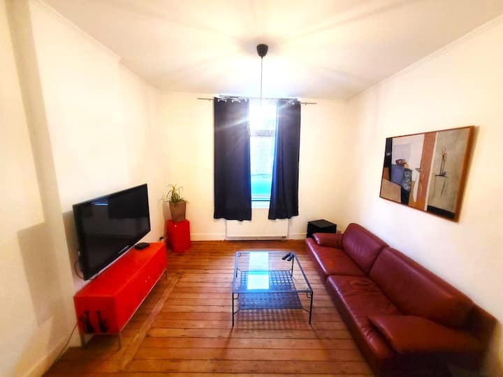 Cozy apartment 3 km from the center Apartments for Rent in Namur