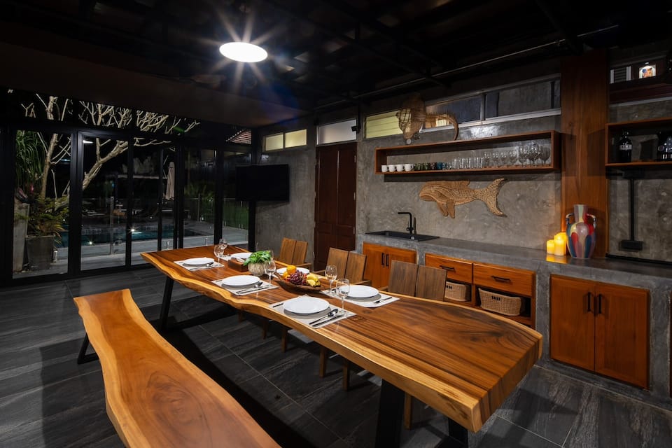 A glass-walled jungle villa outside Chiang Mai, Nam Phrae, Chiang Mai, Thailand, photo 8 of 10