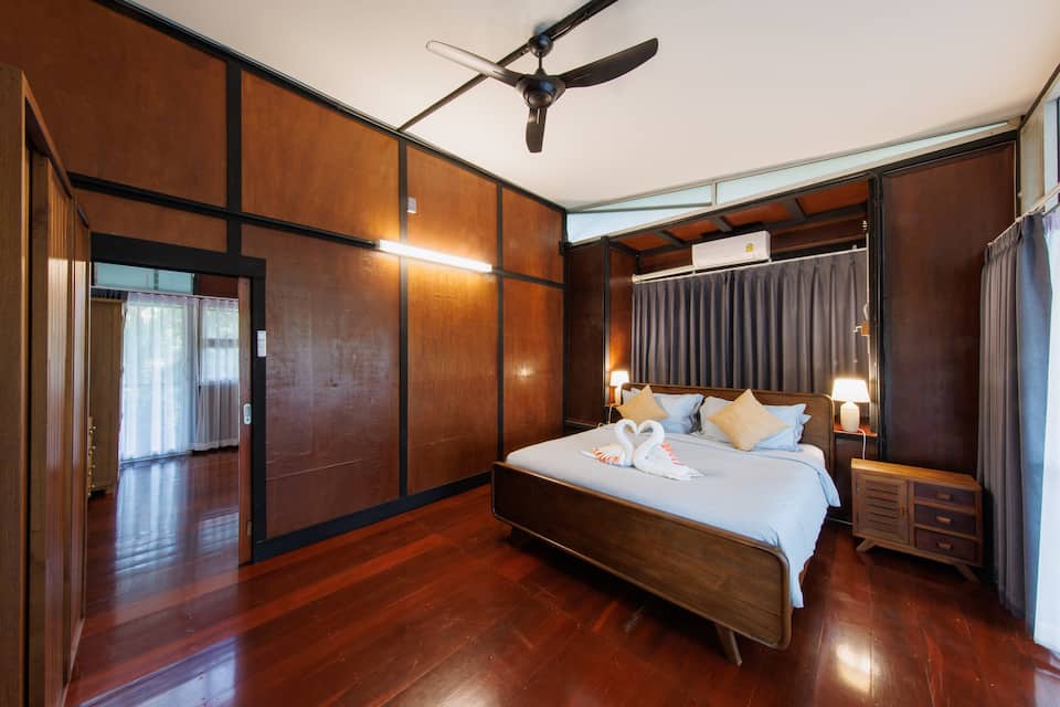 A glass-walled jungle villa outside Chiang Mai, Nam Phrae, Chiang Mai, Thailand, photo 10 of 10