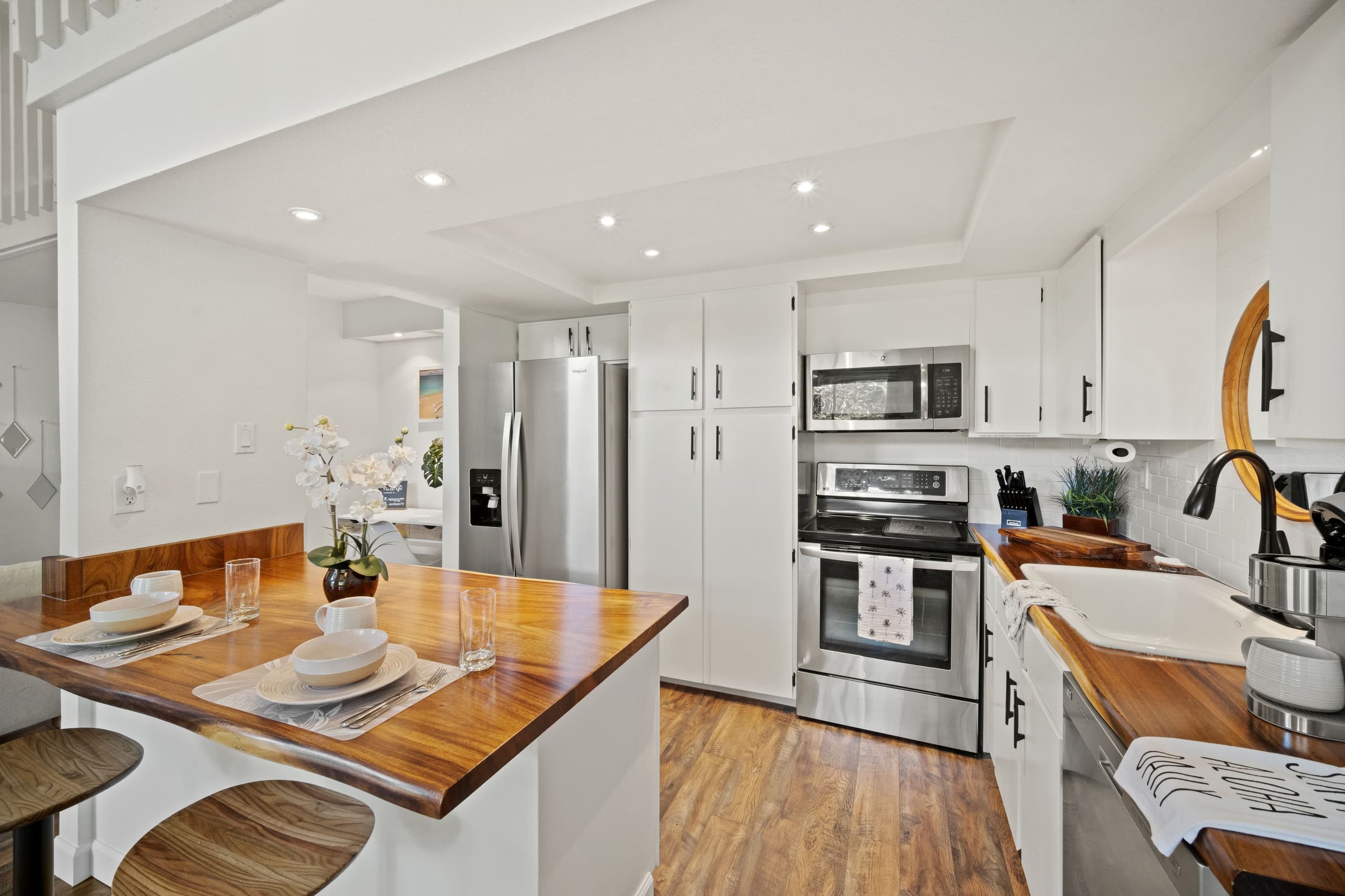 Quiet, Airy Condo with Lofted King Suite-2BR, 2BA - Photo 5