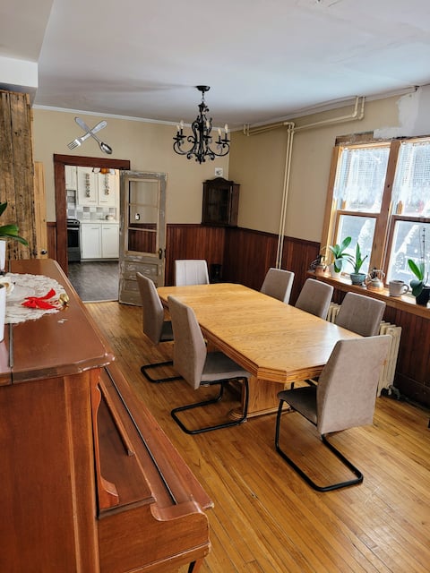 Auberge Orpailleur, room 104