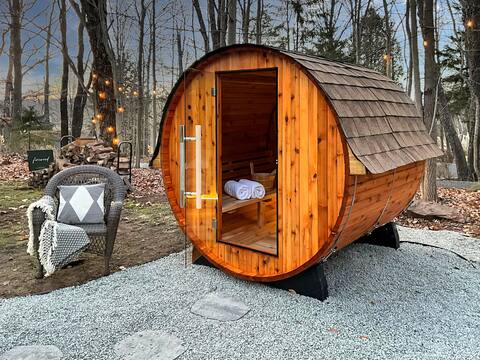*Family Pocono Gem w/Sauna+Hot tub+Game room+Lake*