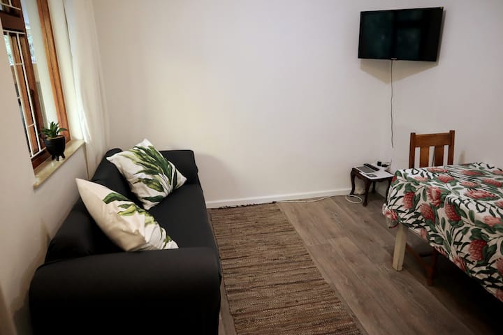 Private Apartment - Load Shedding Free - Stellenbosch