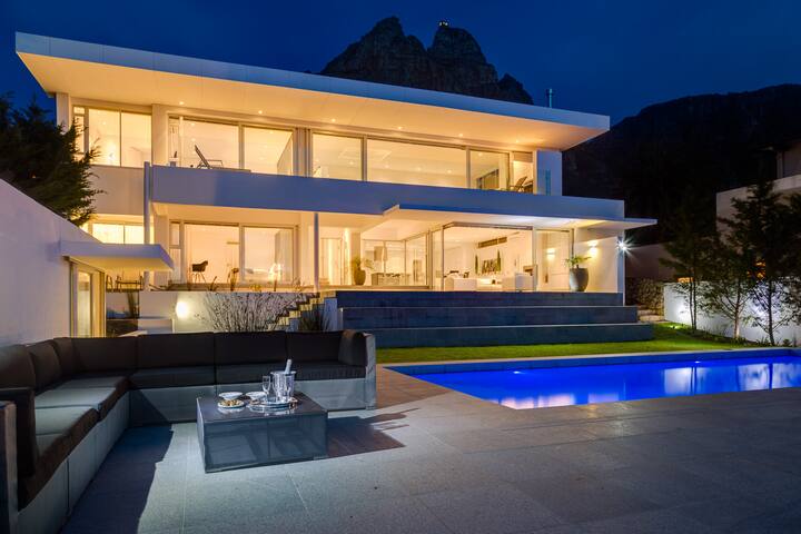Villa Maxima-Ultra Stylish, Large Pool, Sea Views gallery image 3