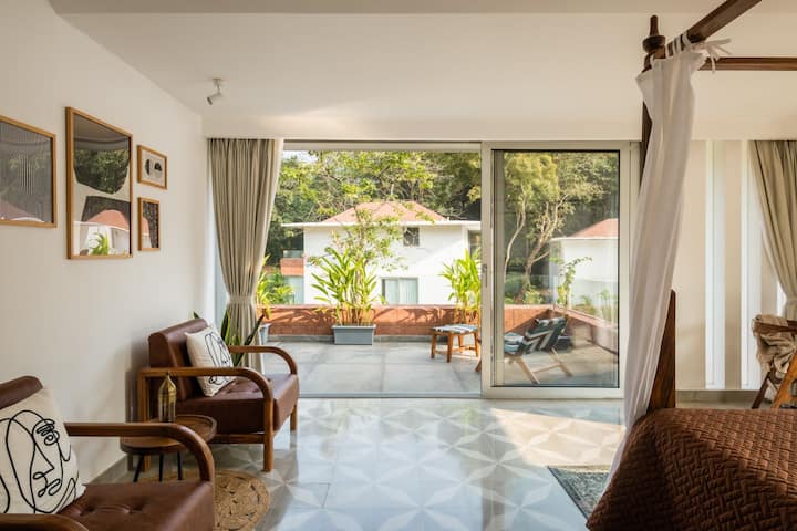 ✨Slide open the doors and let the outside in.✨ 
This cozy corner invites you to sip your morning coffee as the sun spills into your space, lighting up every detail.✨