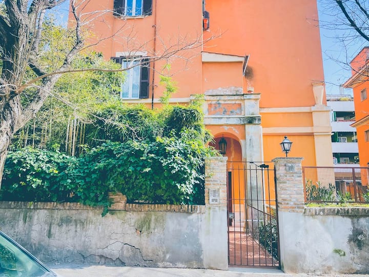 Casa Ludovico - Roma, Italia