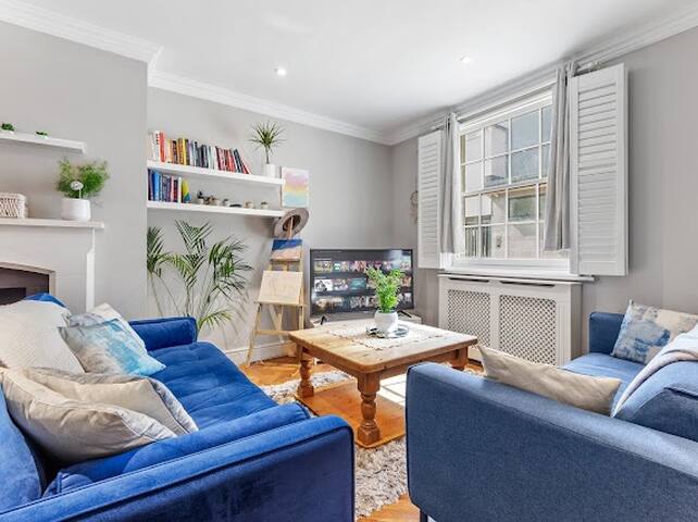 Mews House West Ken gallery image 3