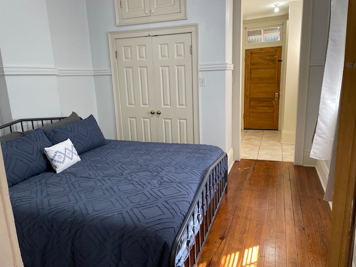 חדר שינה מס '2 עם מיטת קינג