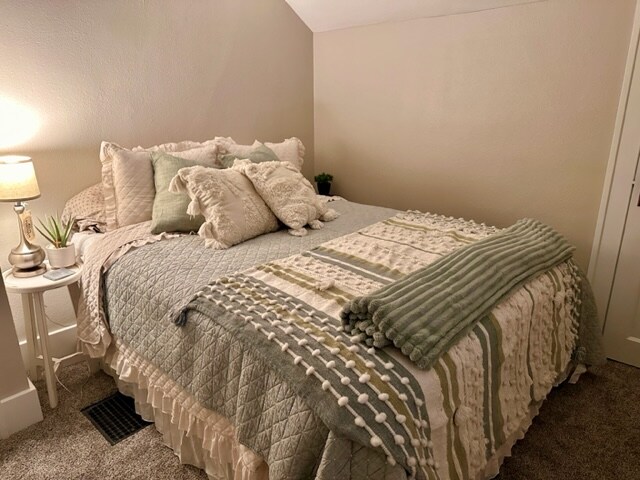 ห้องนอนควีนไซส์