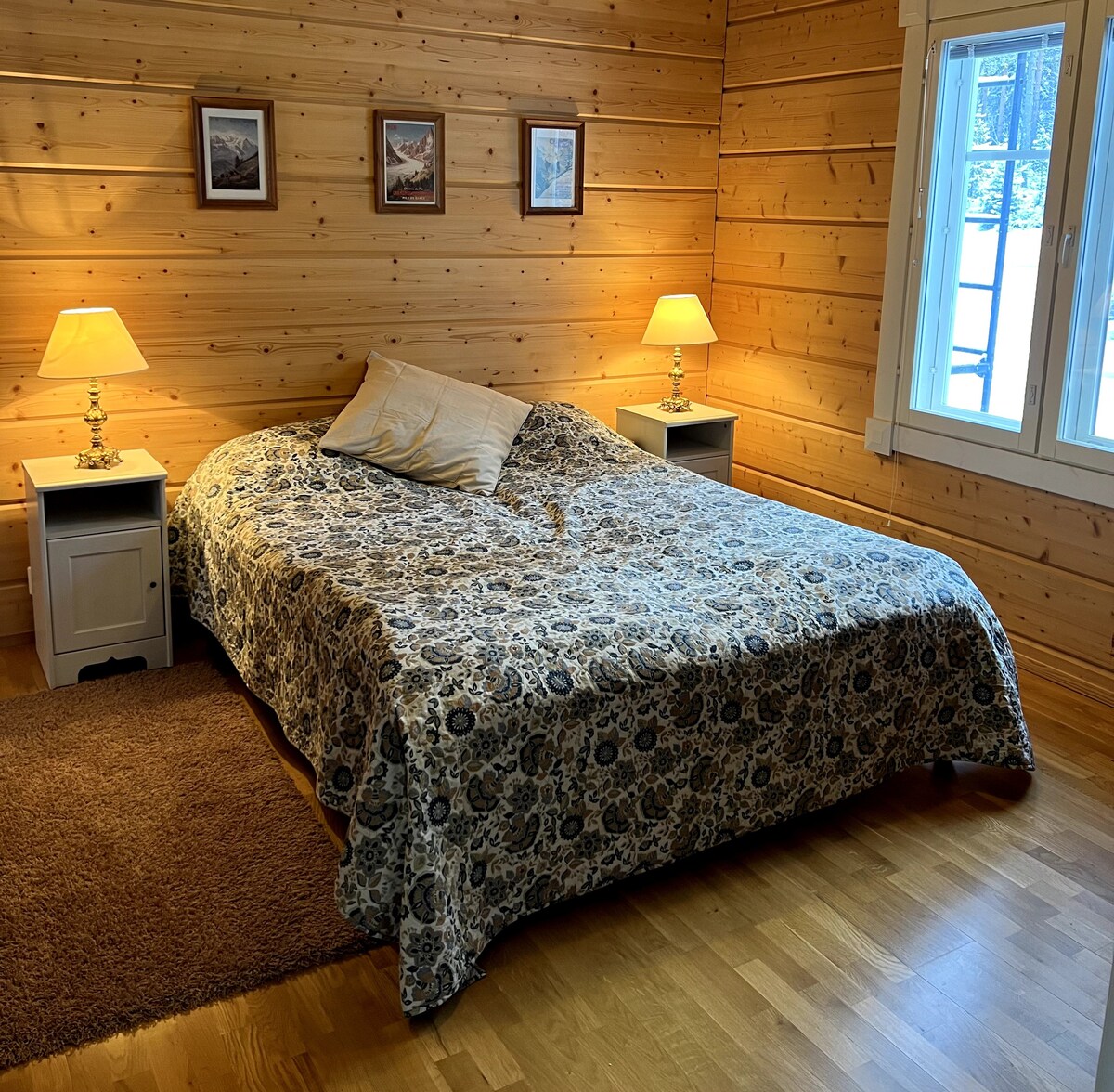 ห้องนอนชั้นล่าง