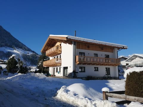 Successful Airbnb property: Garden Street Vacation Rental "Apartment 2" in Maishofen