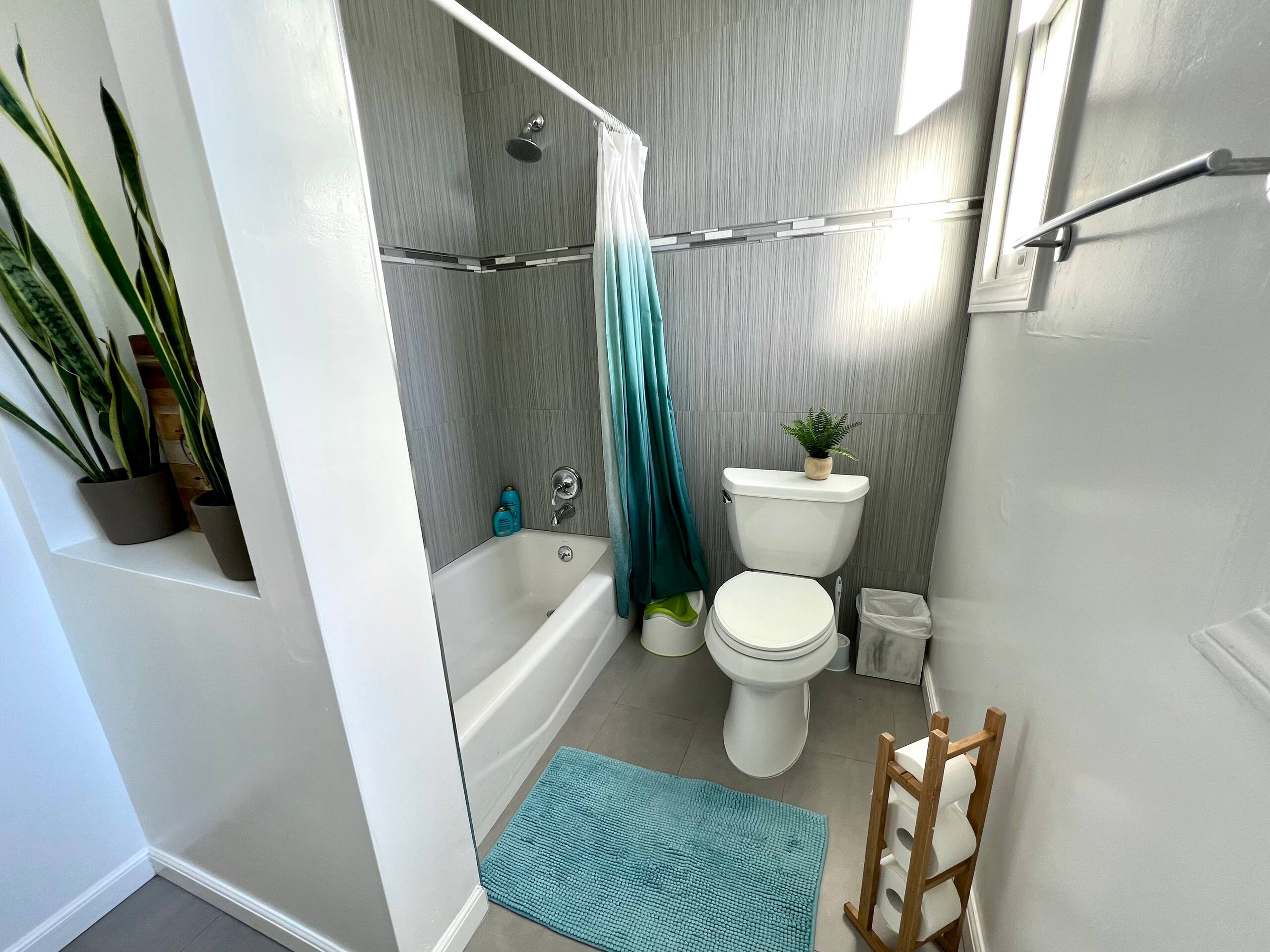 Condo in San Francisco · ★5.0 · 3 bedrooms · 4 beds · 2 baths - Image 14