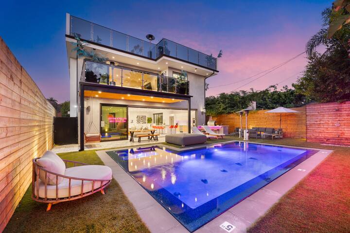 Modern Resort on Melrose |Pool & Spa, Gym| Rooftop