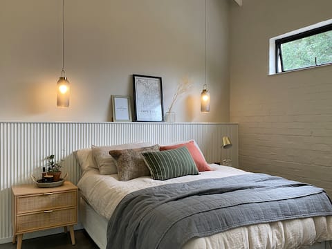 Tranquil One Bedroom Apartment