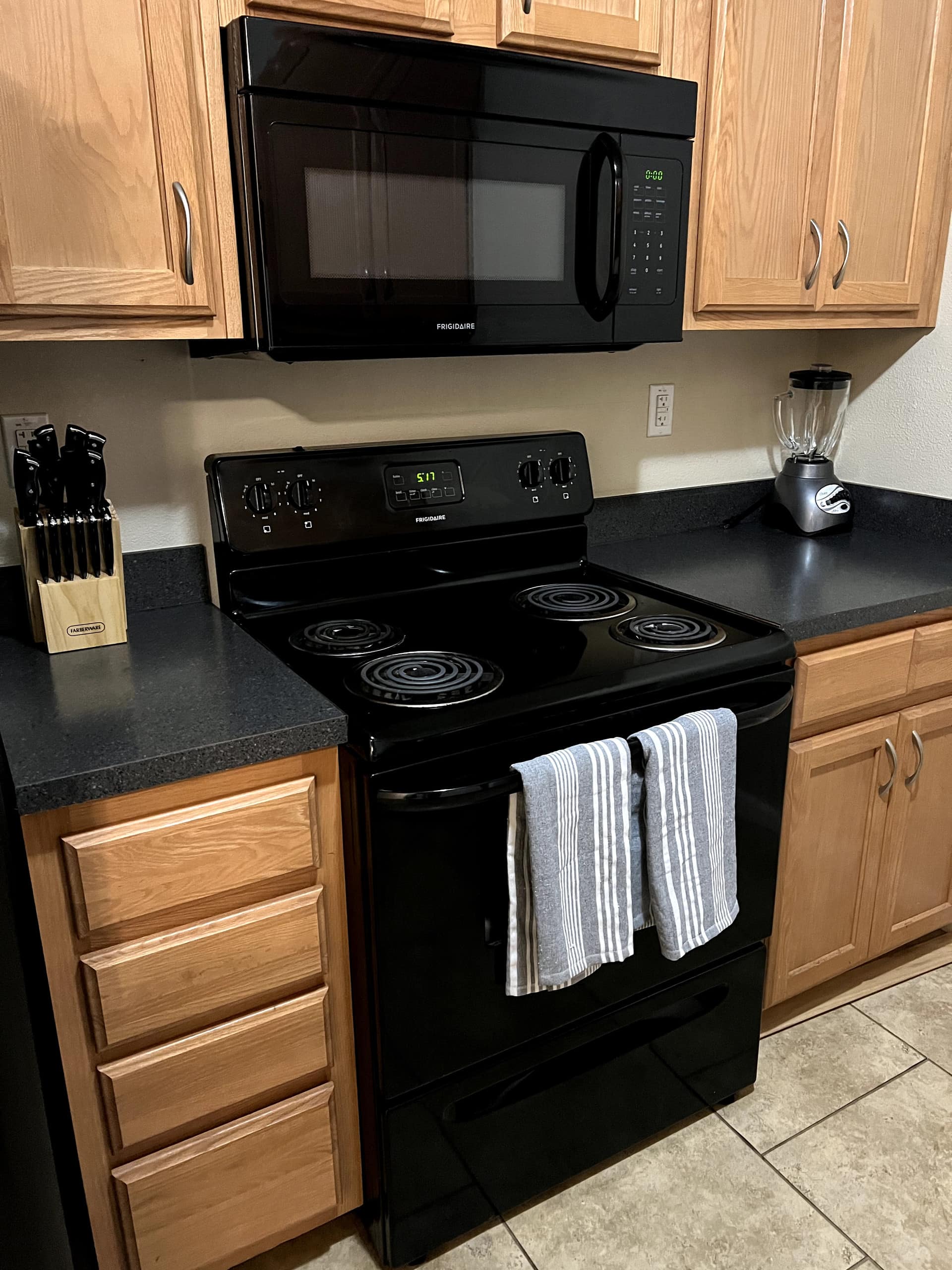 2 Bed 2 bath in a GREAT Location