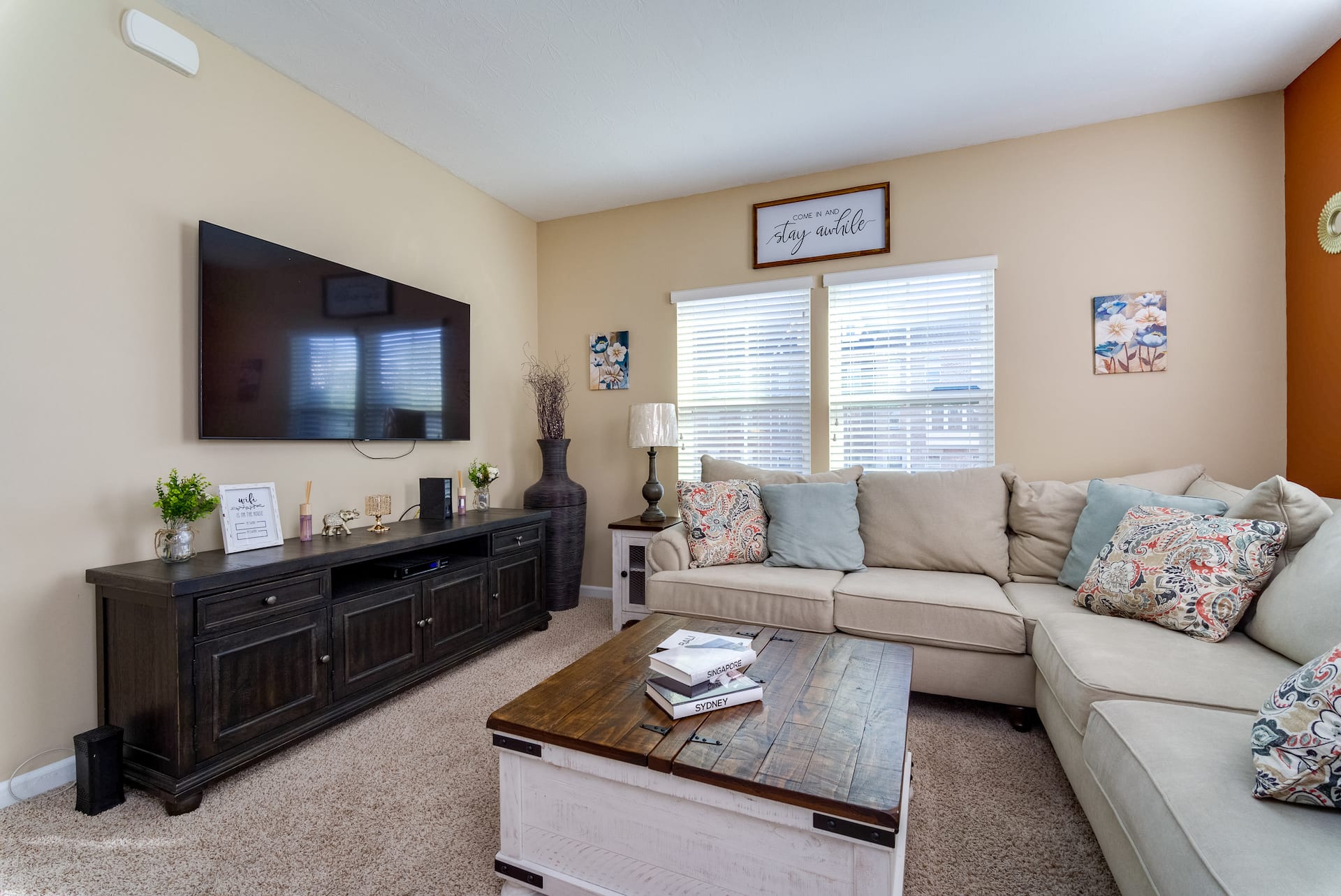 Modern Home w/ Great Amenities — photo 2